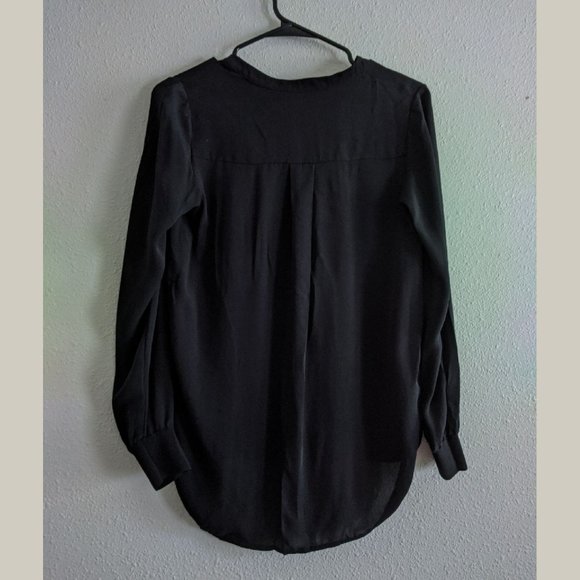 VINCE Black Rib Trim Half Placket Silk Popover Blouse Size 2 - Picture 5 of 13
